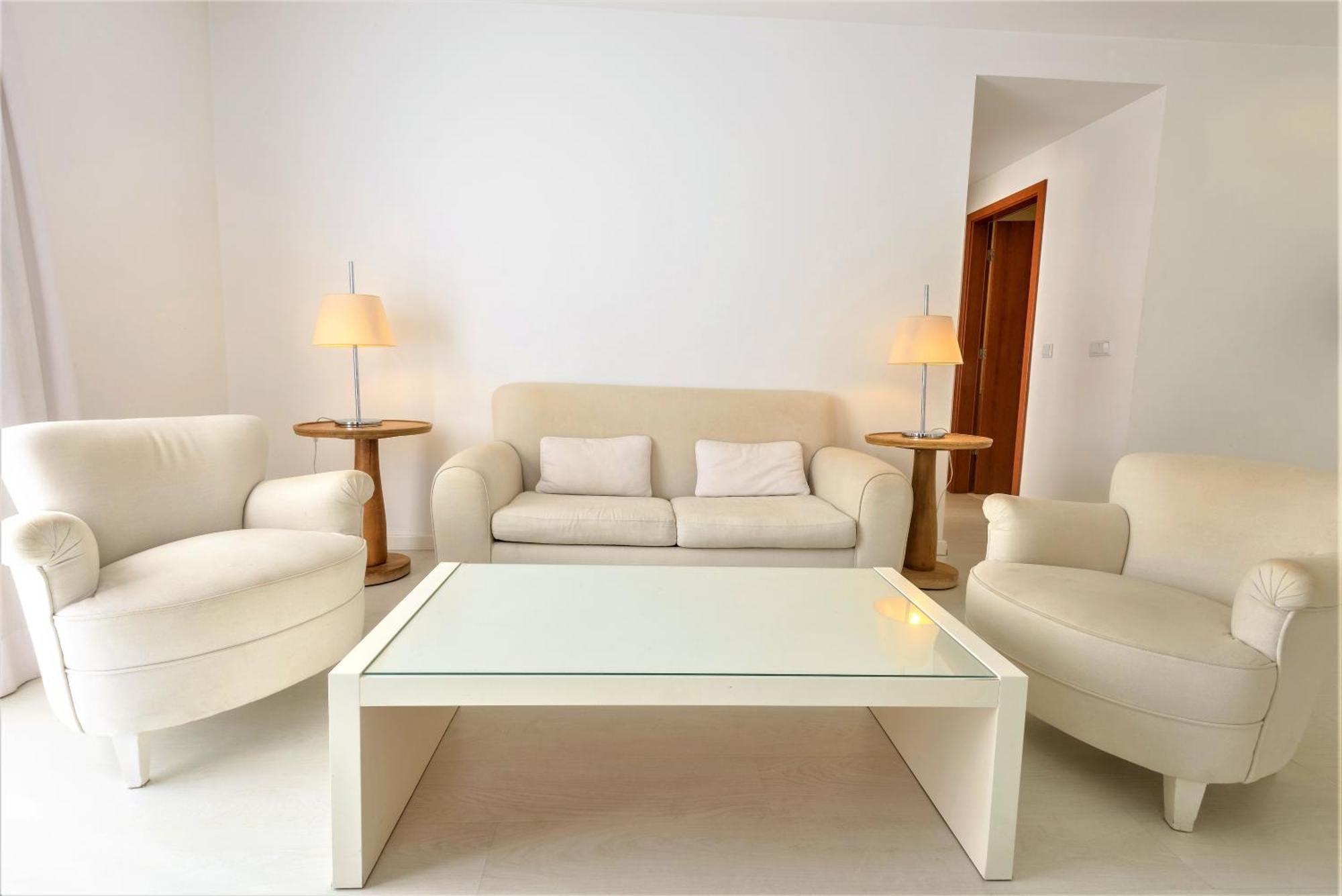 One-Bedroom Apartment,998238876:JPEG