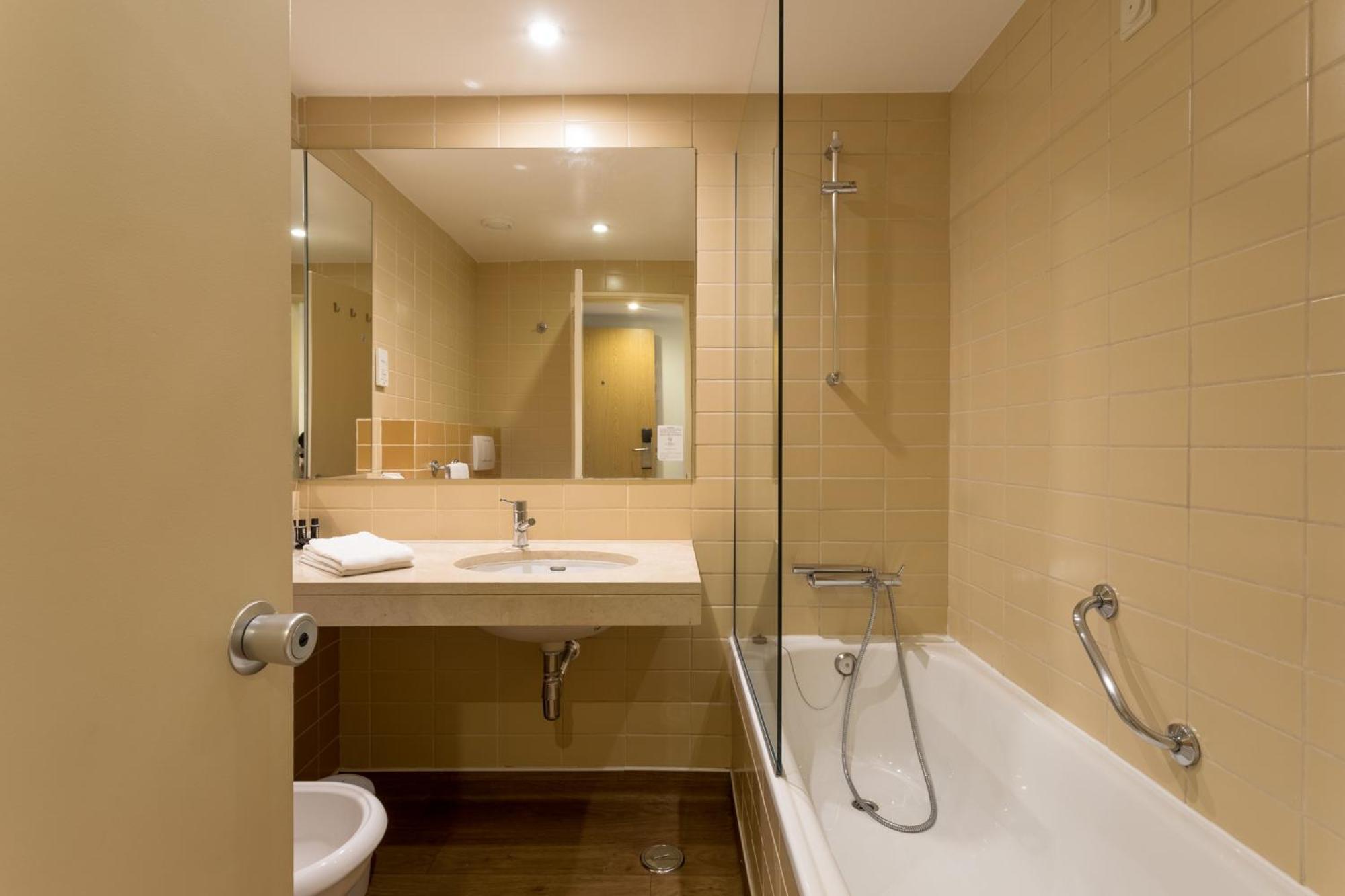 Twin Room Extra Bed Balcony